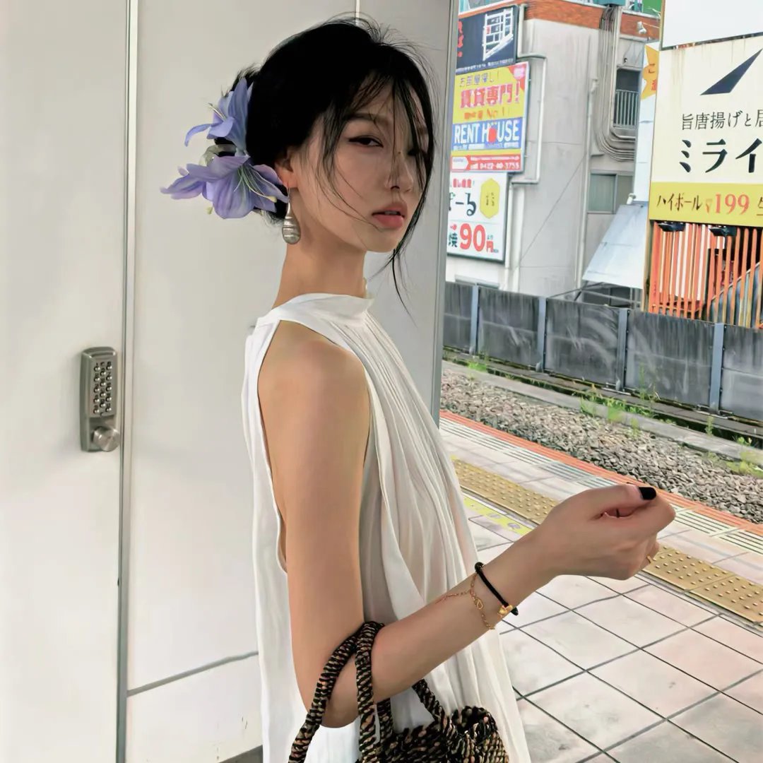 红色谜团
